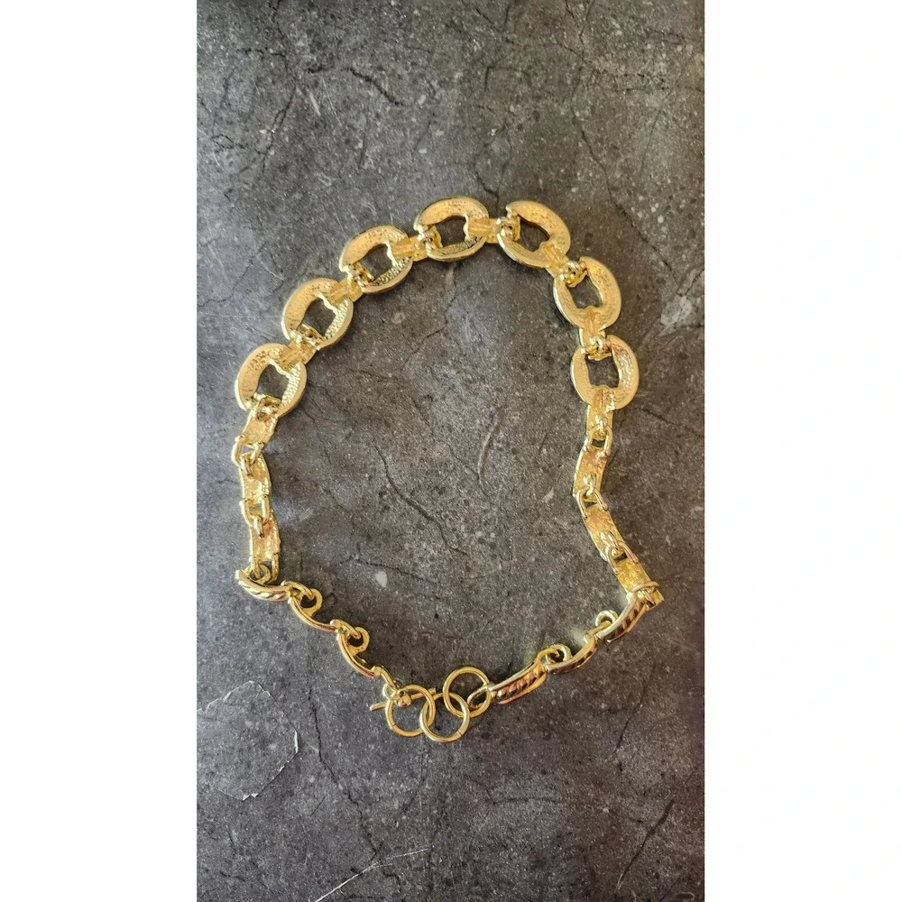 Gorgeous Gold Plated Womens Textured Statement Choker‎ Necklace